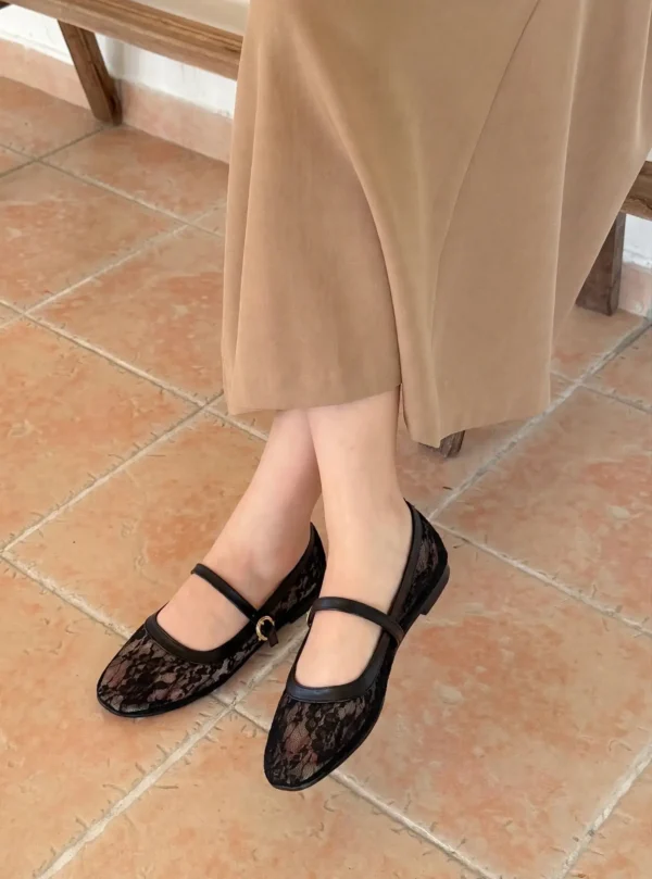 black_lace_mary_janes_2 (1) بلارينا دانتيل